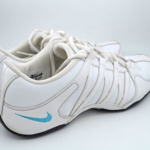 Zapatos Nike Musique IV para Dama Talla US 8.5/EUR 40